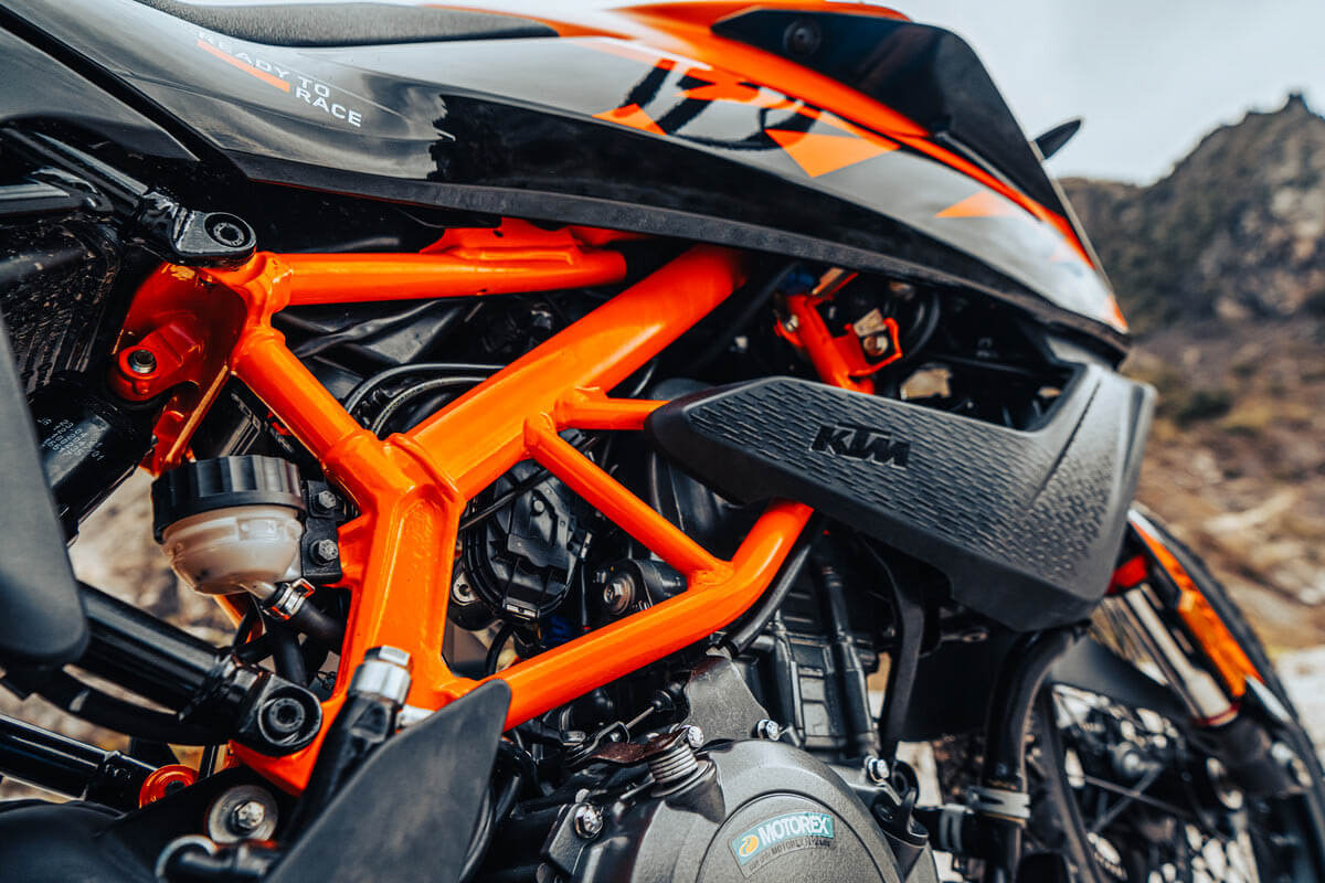 2023 KTM Adventure 390 An Honest Take On the Pros and Cons