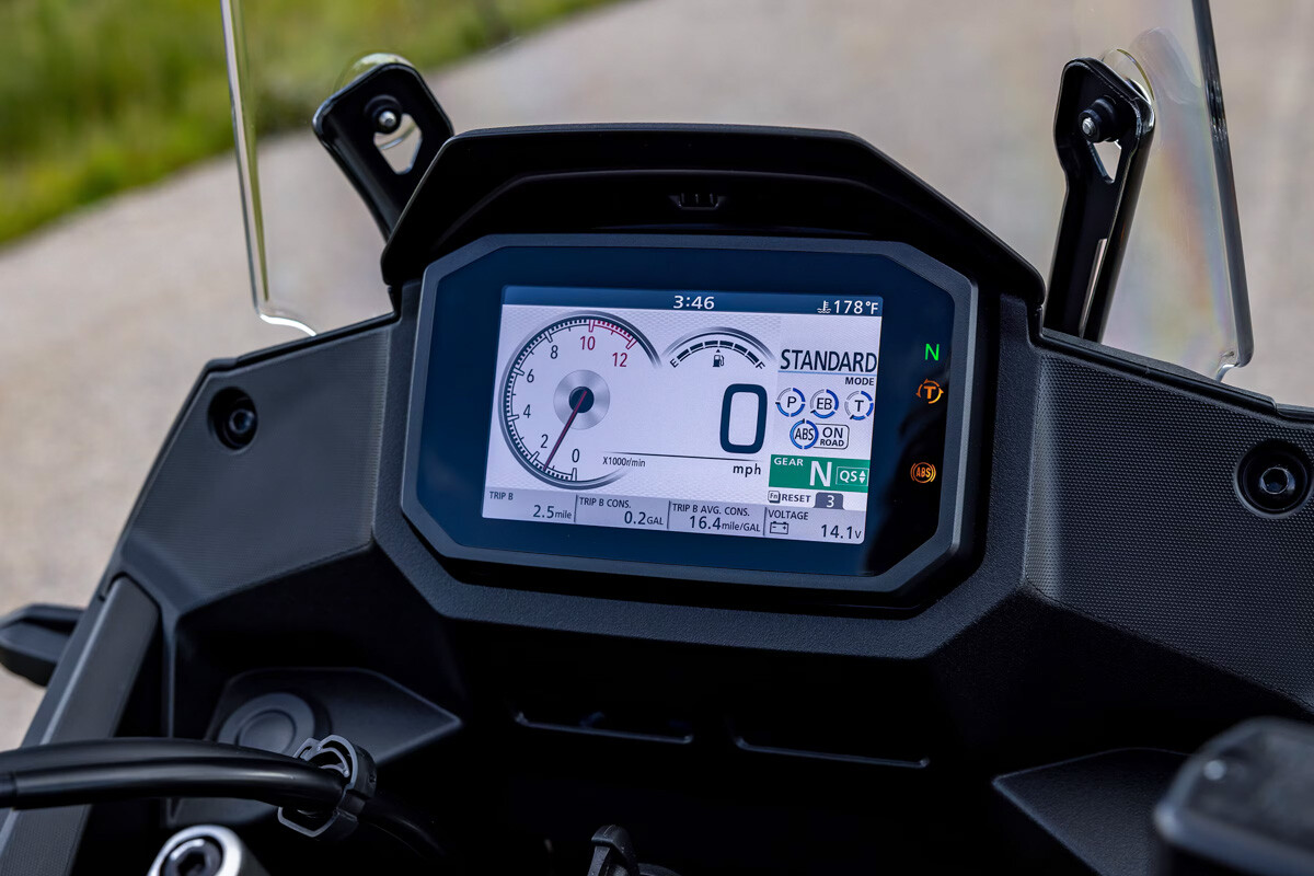 2024-honda-transalp-trt-display