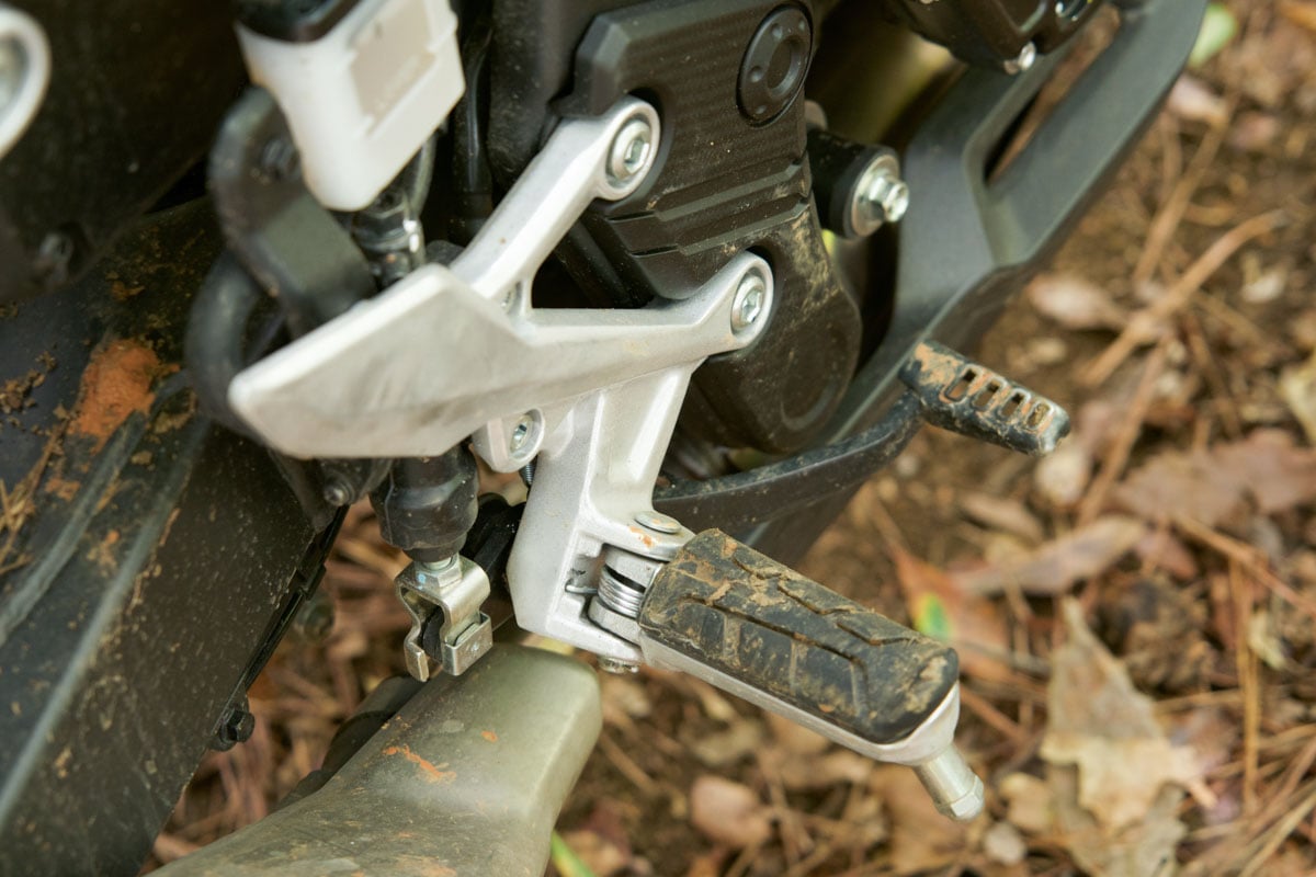 2024-nx500-review-footpegs