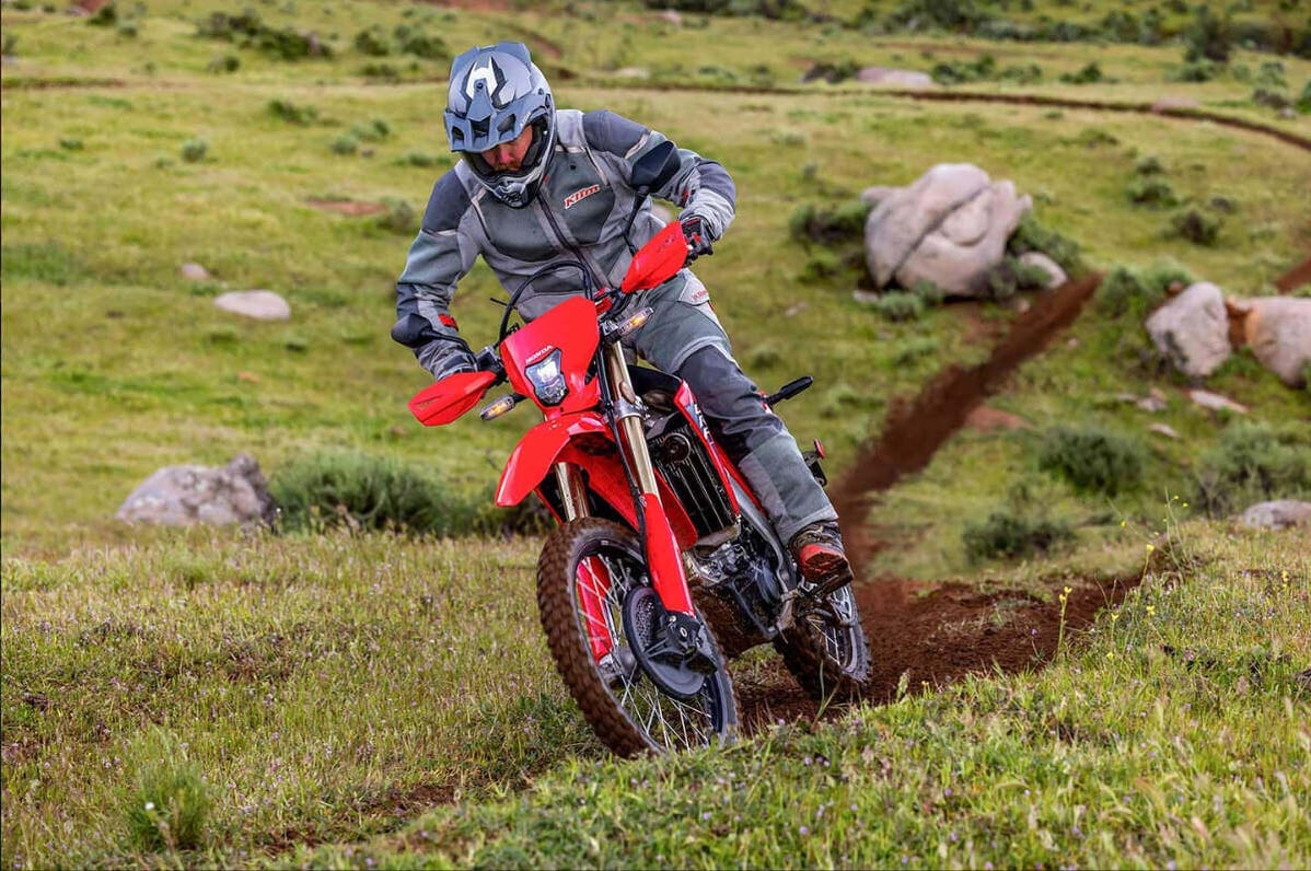 2025 honda crf450rl action 1