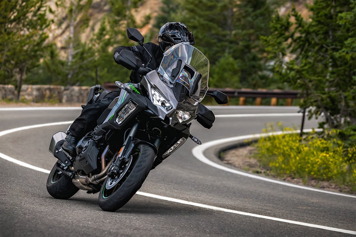 2025-kawasaki-versys-1100