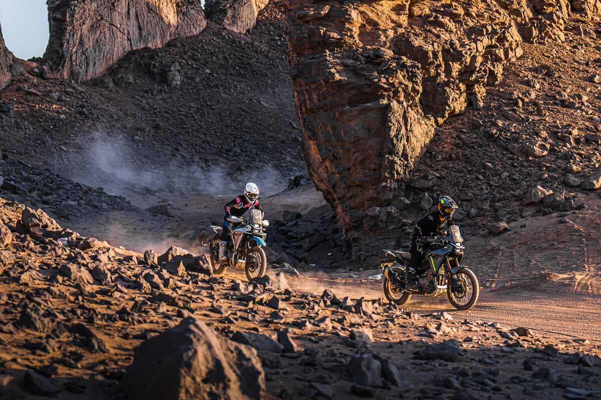 cfmoto-ibex-450-in-action-through-canyons