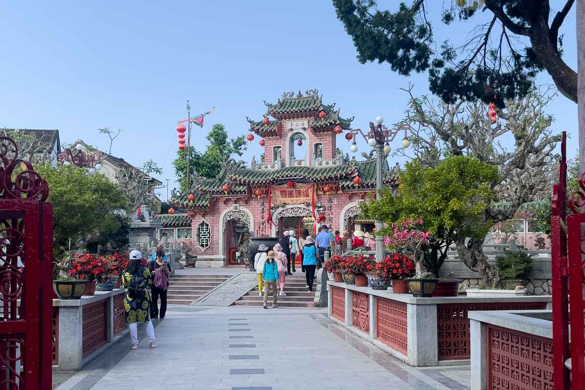 ancient-hoi-an-temples