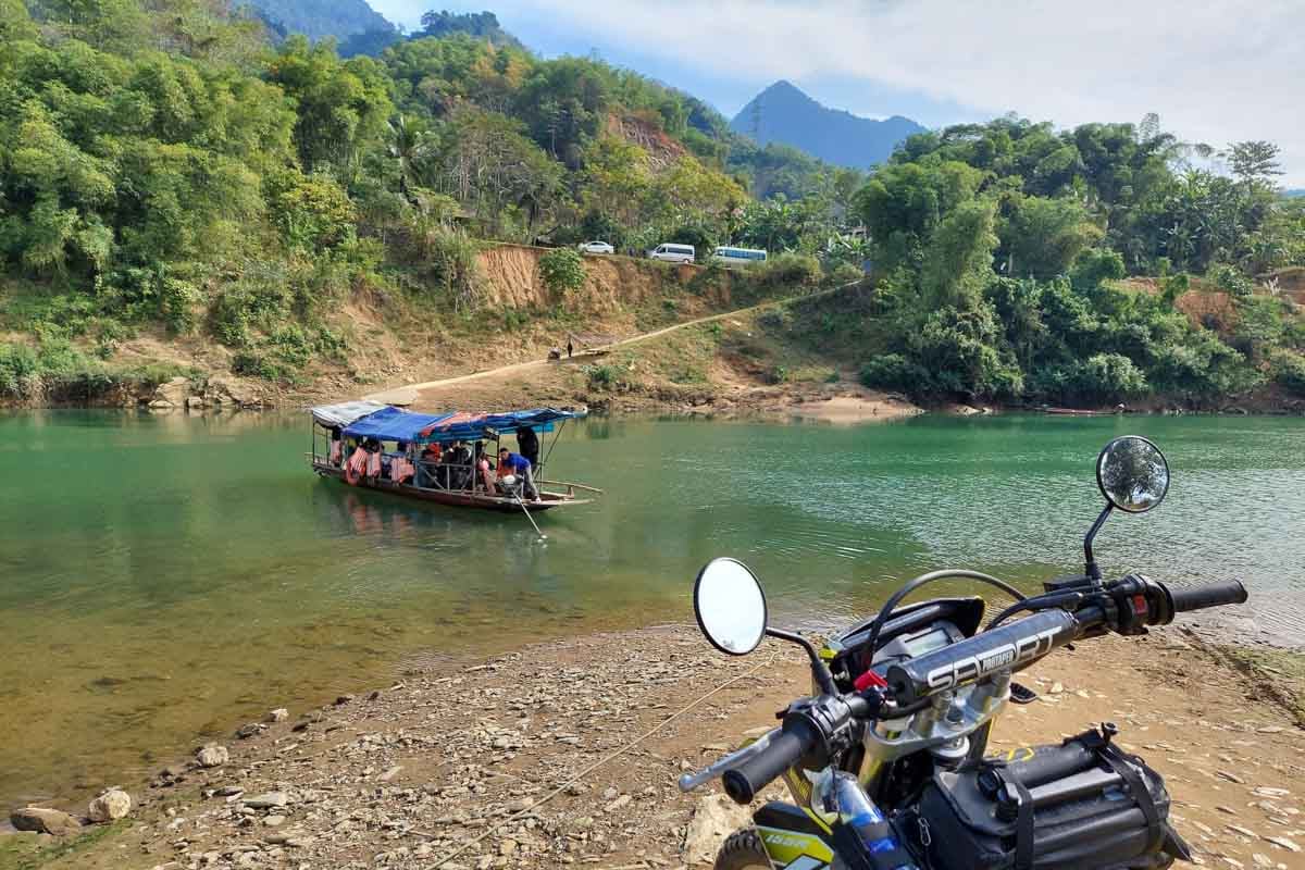 boat-crossing-on-motorcycle-vietnam-1